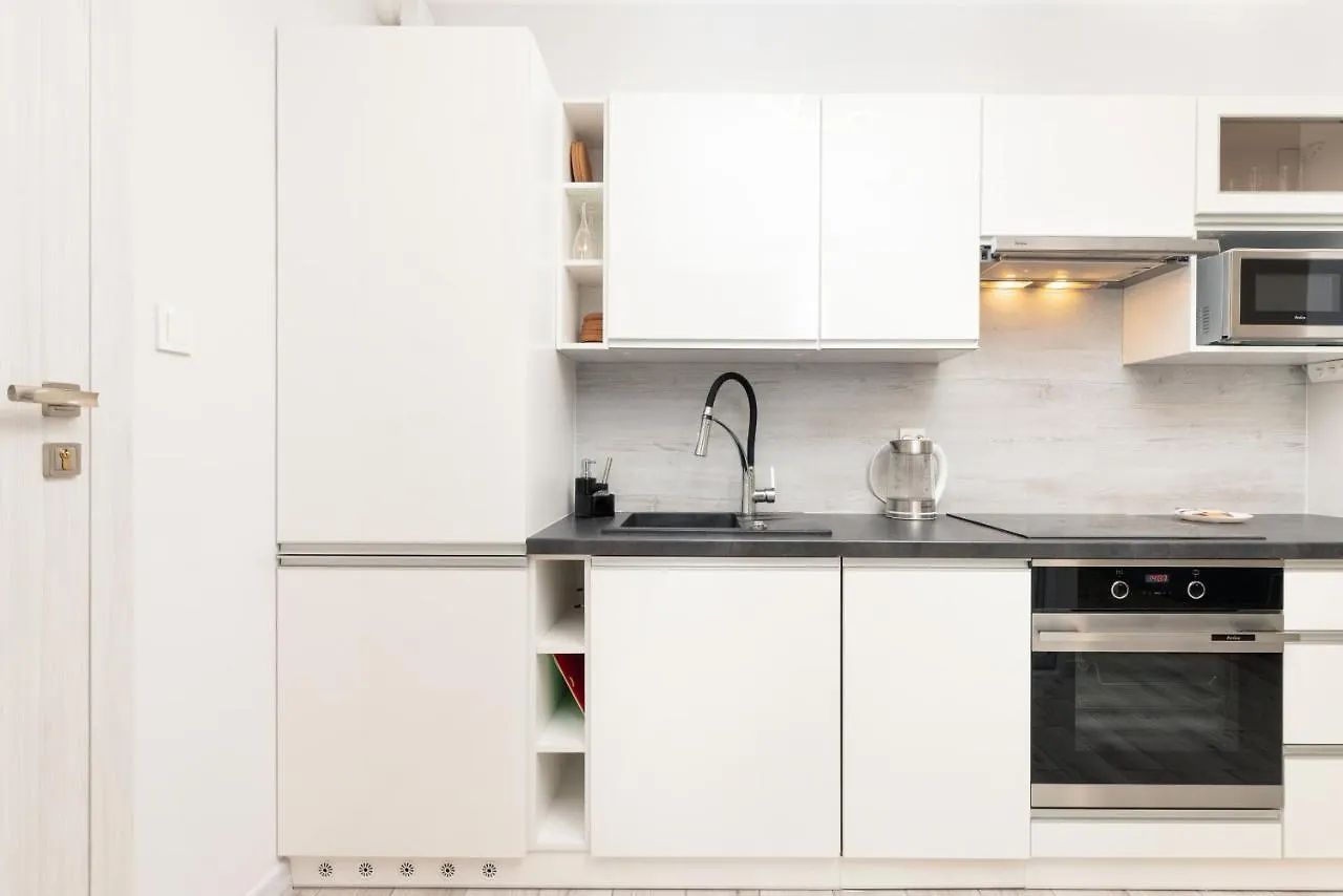 Apartamenty blisko Starego Miasta - Angielska Grobla by Renters Gdańsk